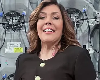 Simony emociona fãs ao celebrar nova fase após luta contra câncer