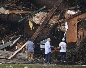 Sobe para 119 número de mortes por enchentes no Texas, diz governador