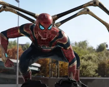 Tom Holland celebra início das filmagens de "O Espetacular Homem-Aranha 4"