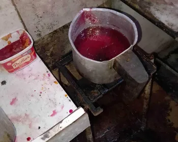 Fábrica clandestina de pirulitos é fechada em Maceió; veja fotos