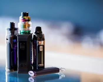 Vape entre adolescentes aumenta risco de tabagismo em 30 vezes