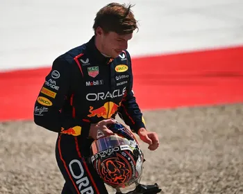 Verstappen condiciona permanência na Red Bull a ‘esvaziamento’ ou saída de Horner