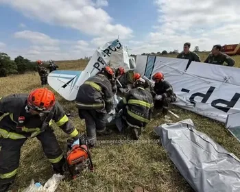 Vídeo mostra como ficou avião que caiu no interior e deixou 2 mortos