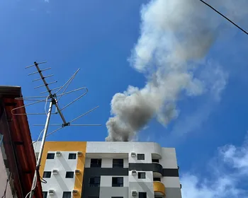 Prédio na Ponta Verde é evacuado após incêndio; saiba o que causou o fogo