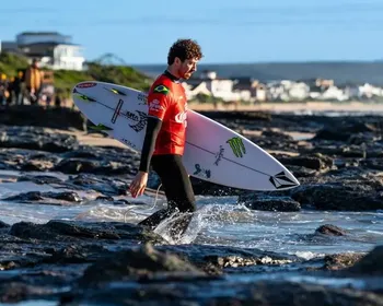 WSL: Yago Dora é derrotado e fica com o vice em J-Bay