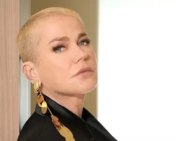 Xuxa fala sobre pressão ao envelhecer sob os holofotes: 'Não é fácil'