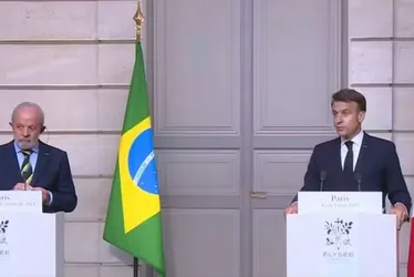 
			
				'Abra seu coração para o acordo com o Mercosul', diz Lula a Macron
			
			