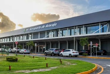 
			
				Advogada alagoana é presa em Aracaju suspeita de aplicar golpes usando nome do Judiciário sergipano
			
			