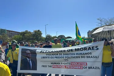 
				Alcolumbre e Motta viram alvos de bolsonaristas em ato: “Omissos”
			
			