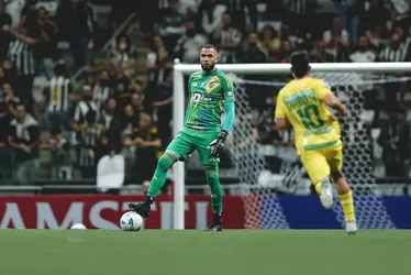 
				Atlético-MG vence nos pênaltis com brilho de Everson e avança na Sul-Americana
			
			