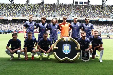 
				Auckland terá prêmio da Copa dividido com outros clubes e vive impasse
			
			