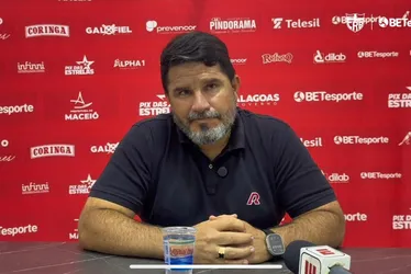 
				Barroca desabafa após CRB chegar ao 6° jogo sem vencer e assume a responsabilidade
			
			