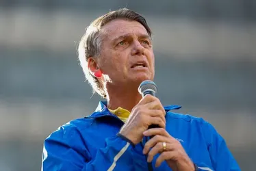 
				Bolsonaro: "Me deem 50% da Câmara e do Senado que mudo destino do Brasil"
			
			