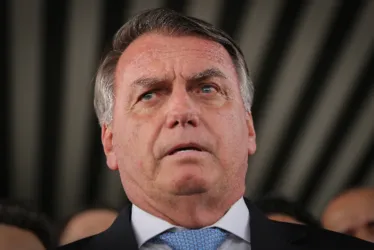 
			
				Bolsonaro chega ao STF para interrogatório: “Tranquilo”
			
			