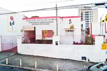 
				Bombeiros são acionados para controlar incêndio em contador da Pestalozzi
			
			