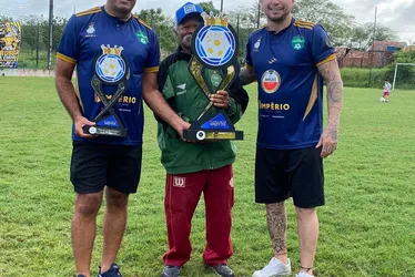 
			
				Borussia vence Mata Limpa e torna-se campeão da 1ª Copa Rey9 Master de Futebol Arapiraca
			
			