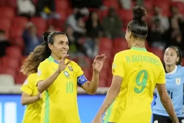 
				Brasil goleia Uruguai, vai à final da Copa América e garante vaga
			
			