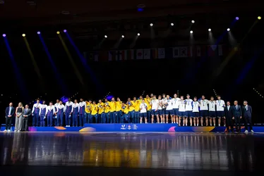 
				Brasil vence EUA e conquista ouro no basquete universitário após 62 anos
			
			