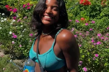 
			
				Brasileira que caiu em vulcão na Indonésia é localizada, diz família
			
			