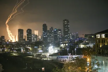 
			
				Brasileira relata retomada de ataques do Irã em Israel; veja vídeo
			
			