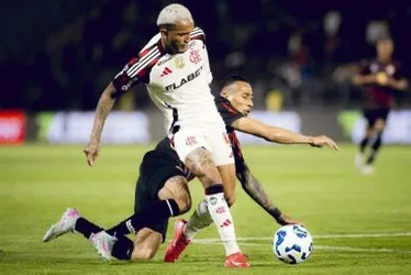 
				Brasileirão: Wesley decide, Flamengo vence Bragantino e encosta no líder
			
			