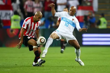 
			
				Brasileiro que fez fortuna, foi artilheiro e jogou no gol no Mundial
			
			