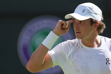 
				Brasileiros somam quase R$ 1,5 milhão em premiação em Wimbledon
			
			