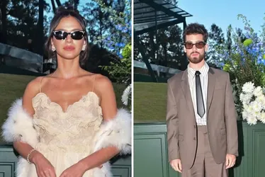 
				Bruna Marquezine e João Guilherme chegam juntos ao casamento de Giovanna Lancellotti
			
			