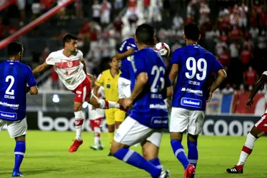 
			
				CRB visita o Avaí e busca a vitória para entrar no G4 da Série B
			
			
