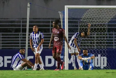 
				CSA 2 x Caxias 3: jogo grande, erros caros e emoção até o fim
			
			