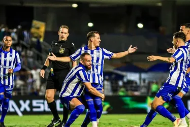 
				CSA já viu 18 pontos virarem frustação na Série C do Brasileiro
			
			