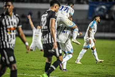 
				CSA leva boa vantagem em cima do Figueirense, seu próximo adversário na Série C
			
			