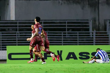 
				CSA perde para o Caxias e pode deixar o G8 da Série C: 3 a 2
			
			