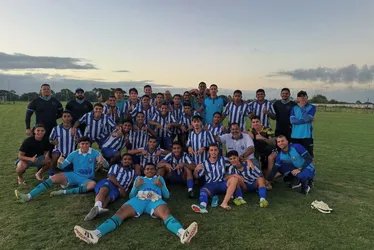 
				CSA pode ser excluído do Campeonato Alagoano sub-20 após não pagar taxa de alimentação
			
			