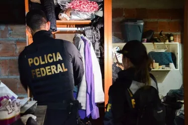 
				Cafetina que escravizava brasileiras na Europa é presa pela PF
			
			