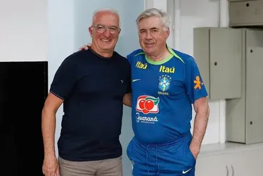
			
				Carlo Ancelotti se encontra com Dorival Jr. no CT do Corinthians
			
			