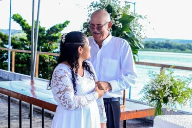 
				Casais penedenses dizem ‘sim’ às margens do Rio São Francisco
			
			