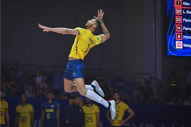 
				China surpreende, mas Brasil volta à semifinal da VNL masculina

			