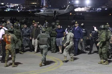
				Com 7 acusações, megatraficante do Equador é extraditado para os EUA
			
			