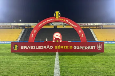 
			
				Com um a mais em campo, CRB perde para a Ferroviária, em jogo pela Série B: 1 a 0
			
			