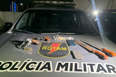 
				Combate ao tráfico: PM prende três pessoas na parte alta de Maceió
			
			