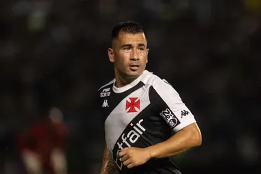 
			
				Como o Vasco pode aliviar a folha salarial? Veja jogadores negociáveis
			
			
