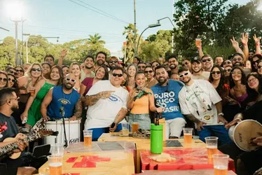 
			
				Como pagode e sertanejo se uniram para criar música mais ouvida do Brasil
			
			