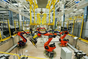 
				Conheça como funciona a primeira fábrica brasileira de carro elétrico
			
			