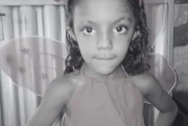 
			
				Criança de 6 anos morre após ingerir medicamentos controlados da mãe em Delmiro Gouveia
			
			