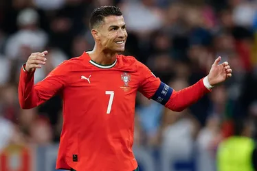
			
				Cristiano Ronaldo marca, Portugal vira sobre a Alemanha e vai à final da Nations League
			
			