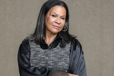 
				Dona Ruth diz que acusações contra ela são “cruéis” e toma atitude
			
			
