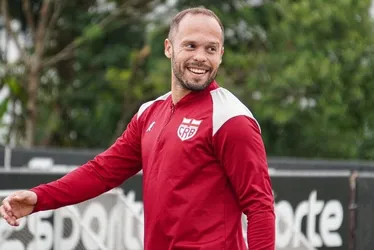 
				Douglas Baggio se lesiona e preocupa CRB para o jogo contra o Goiás
			
			