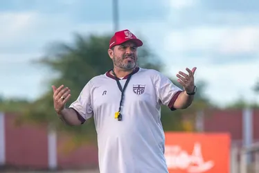 
			
				Eduardo Barroca reencontra clube que mais defendeu na carreira
			
			