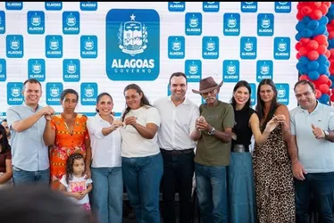 
			
				Em dia de inaugurações, Paula Dantas consolida liderança em Batalha
			
			
